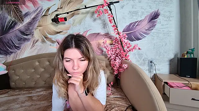 Anoraa Adlı Modelin Canlı XXX Sohbeti