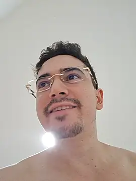 Camiloseedd XXX чат на живо