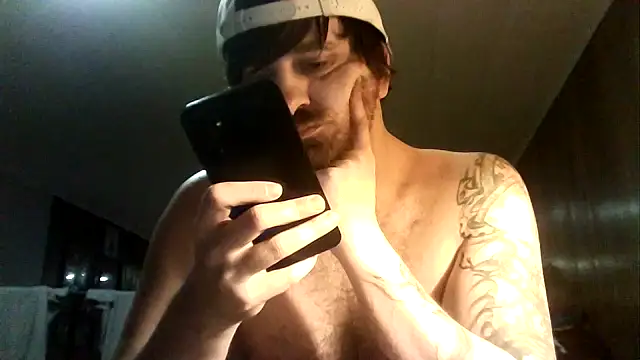 WyattL96 Live XXX-chat