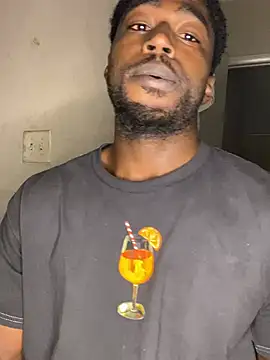 BrownSkinHandsome's Live XXX Chat