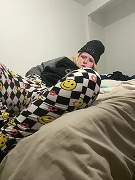 Živý XXX chat KITTYBOOBOOFUXX