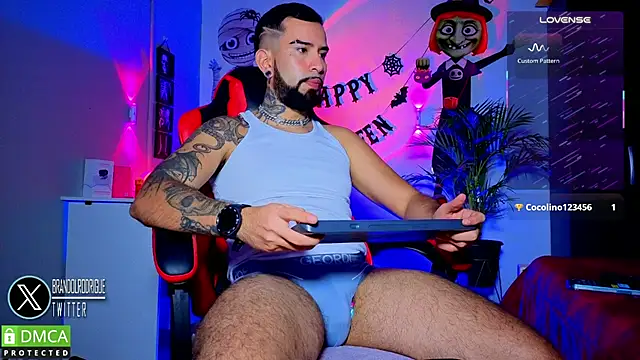 Chatroom XXX en direct de Diilanhott