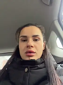 MiraReach – Live XXX-chat