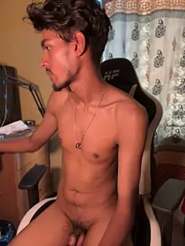 XXX chat uživo modela GunSlay