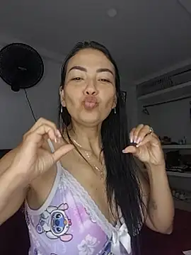 Chat +18 de LuluDream ao vivo