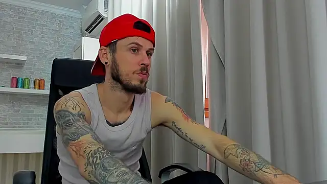 Chat XXX en directo de JonahShaw