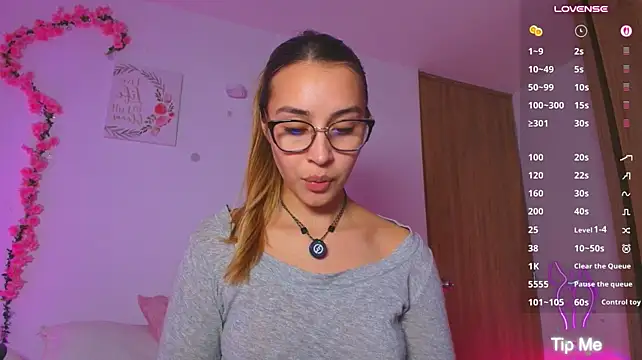 PollyGrey_1's Live XXX Chat