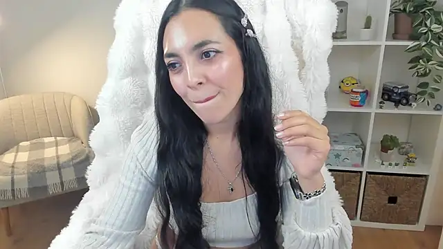 _BellaEvans_ Chat XXX in diretta