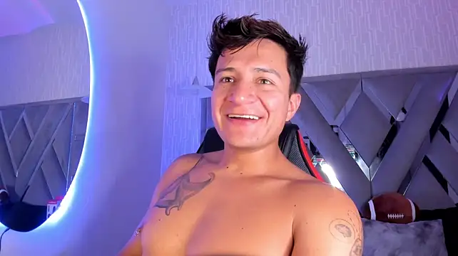 XXX chat uživo modela Hassbyd