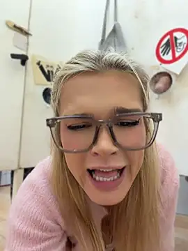 NicoleevienのライブXXXチャット