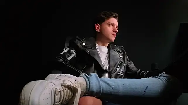 FelixStarkk élő XXX-chatje