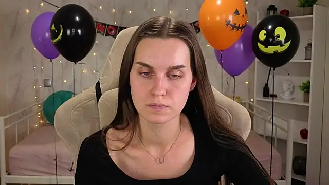 Chat +18 de Alison_Bell ao vivo