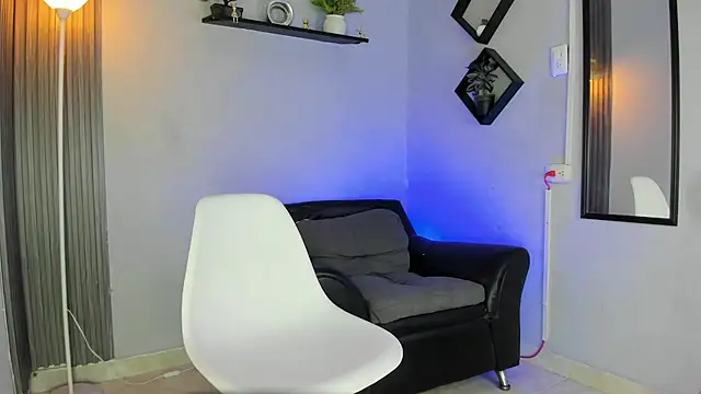 Chat +18 de Noah_mill ao vivo