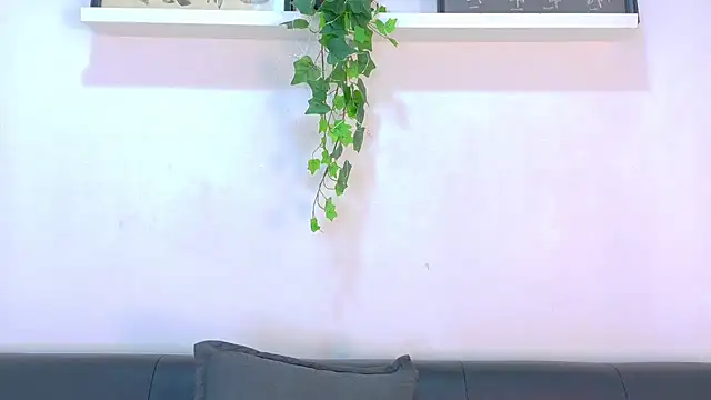 TylerWest_ live XXX chat