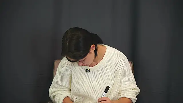 SigridPharris: απευθείας συνομιλία ΧΧΧ