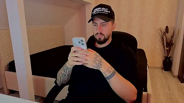 LoganStroud 라이브 XXX 채팅