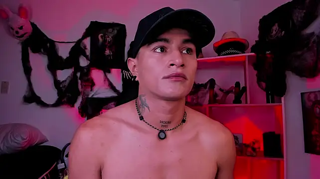 LiamDeeps Chat XXX live