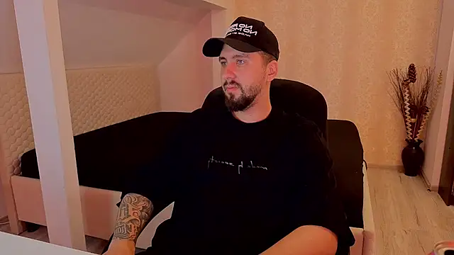 Chat XXX Live LoganStroud