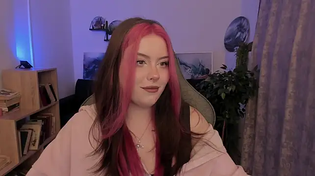 CoraMiel's Webcam Show