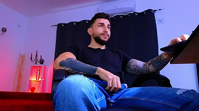 MightyAaron66 Chat XXX in diretta