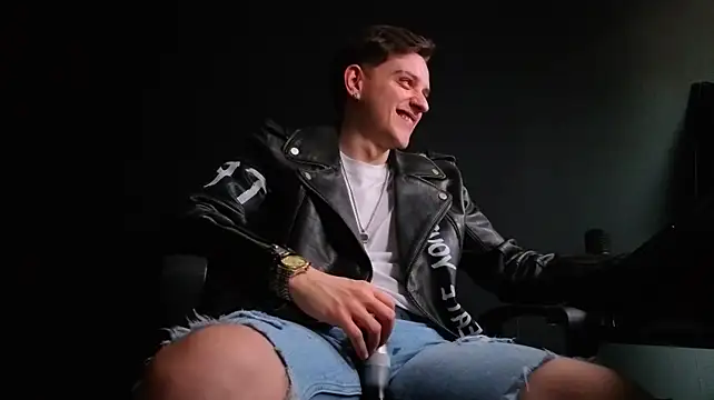 FelixStarkk élő XXX-chatje