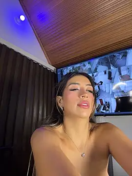 Atenea_cute21 XXX чат на живо