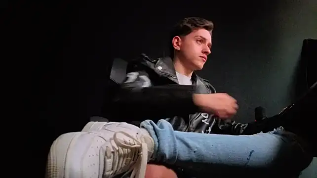 FelixStarkk – Naživo XXX chat