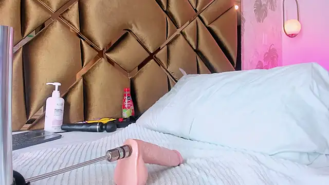 Alexa-Lynx Live XXX-Chat