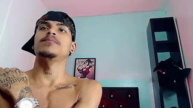 צ'אט XXX בשידור חי של Angel_foxc13