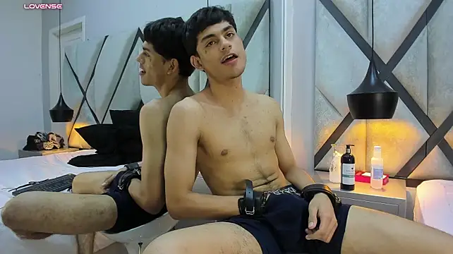 Chat XXX en directo de OliverMillerr