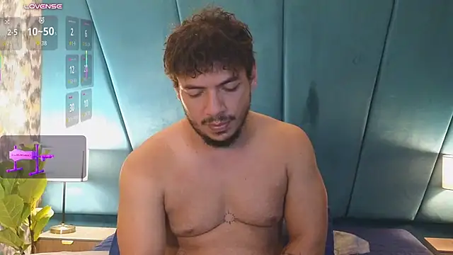OliverWysen Live XXX chat