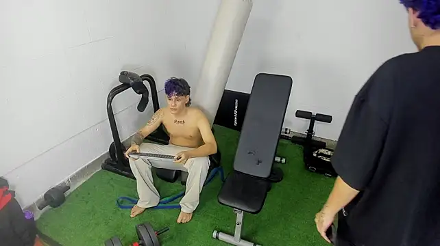 noah_bluex's Live XXX Chat