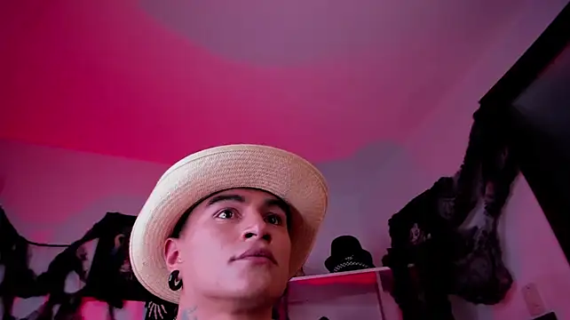 LiamDeeps লাইভ XXX চ্যাট