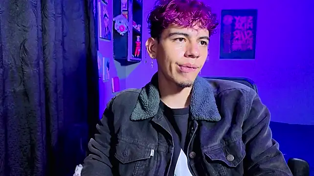 XXX chat uživo modela MikeyKuro