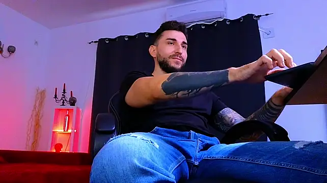 Chatroom XXX en direct de MightyAaron66