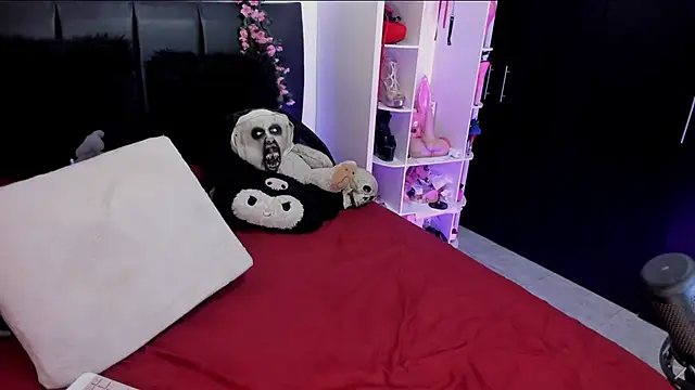 Chat XXX en directo de Nikole66_