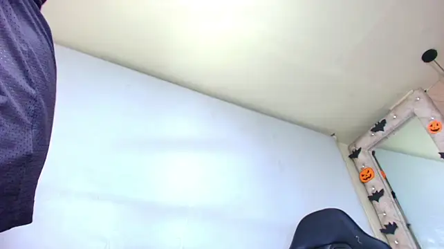 Soleil_66's Live XXX Chat
