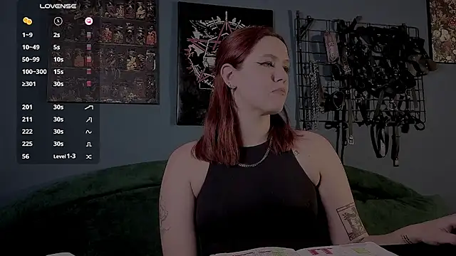 Serve_to_Alexa's Live XXX Chat