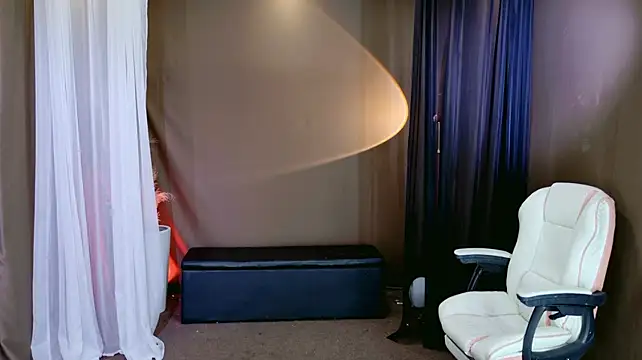 Banana-Milk69 Chat XXX in diretta