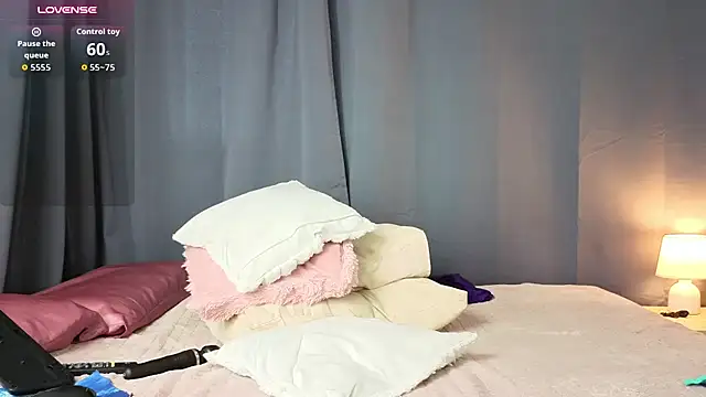 ThickAngel1025 live XXX chat