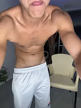 Derek_master Adlı Modelin Canlı XXX Sohbeti
