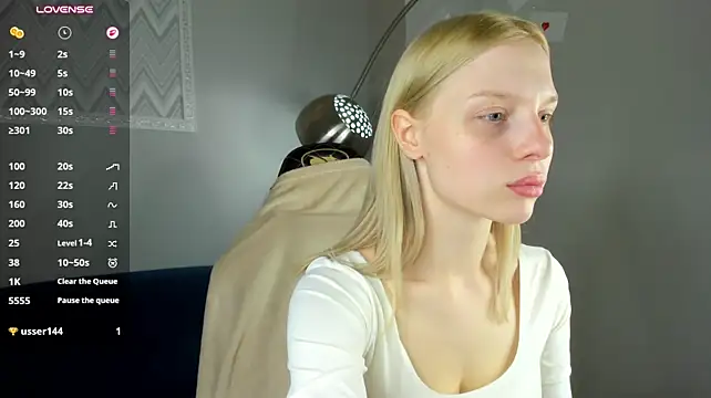 Alice_Taylori: онлайн-секс-чат