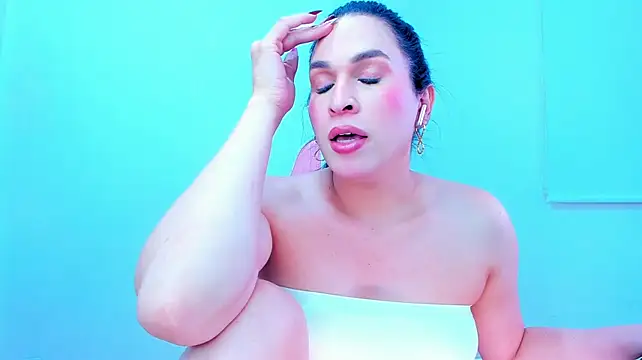 Ariana_f live XXX chat