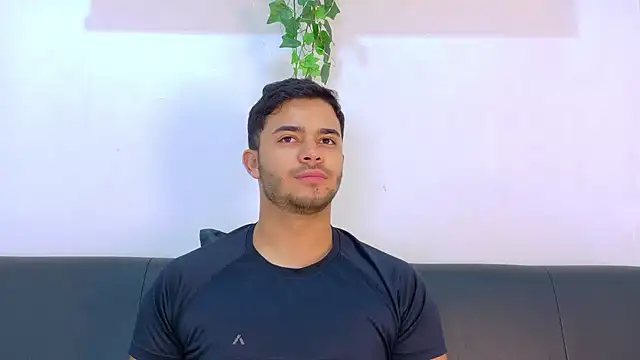 Živý XXX chat TylerWest_