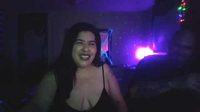 pappyslilfreak's Live XXX Chat