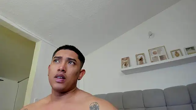 erotic_sins' Webcam Show