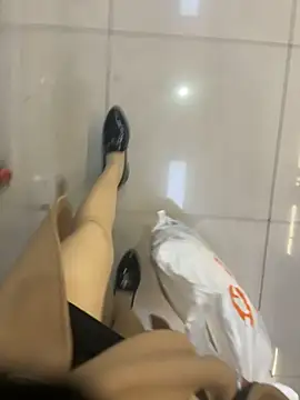 Chat +18 de ZhiXia-520 ao vivo