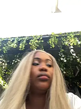 BankssWithTheBenz's Live XXX Chat