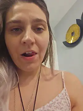 ScarletsWeb live XXX chat