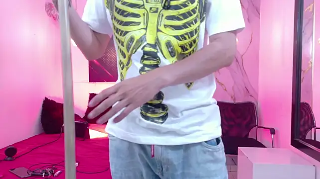 KingOfTemptation 即時 XXX 聊天